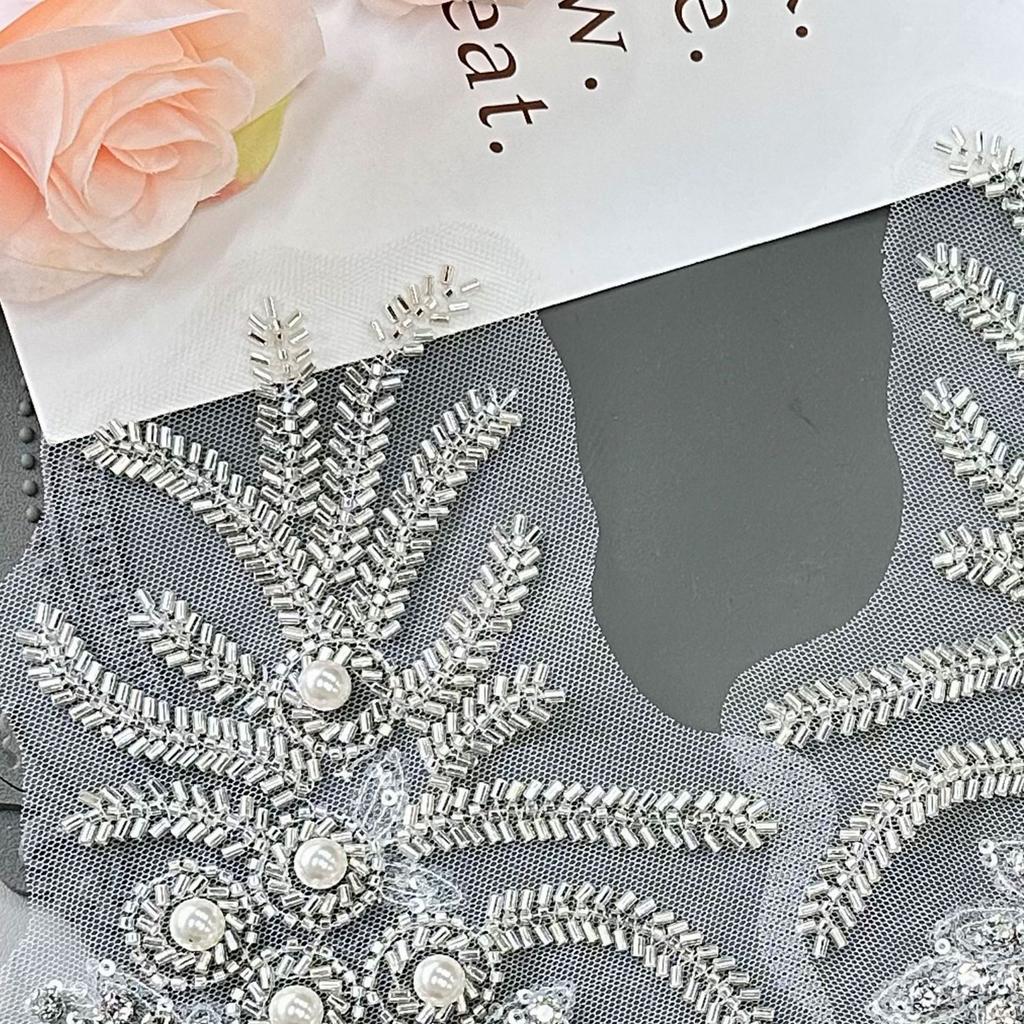 Nät, Nagelpärlor, Paljetter, Broderidekorationer, Blomsterlappar, Kläder, Klänningar, Bröllopsklänningar, Väskor, Accessoarer, Tyglappar