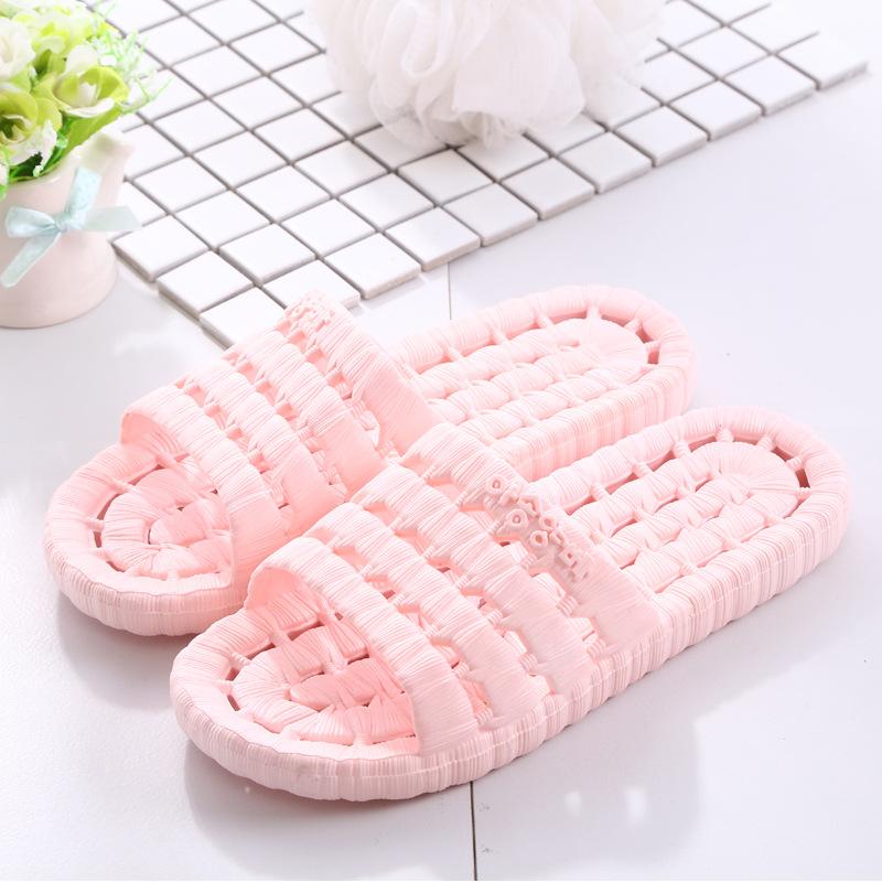 

Пара полых тапочек женские ванные домашние крытые нескользящие водонепроницаемые классные тапочки одно слово перетаскивание мужские оптом Women s large size 40/41