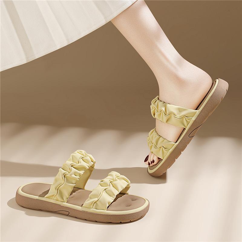 Cloud Bubbles Step On Shit Feeling Super Soft Word with Thick Bottom Beach Slippers Women's Round Head Casual Versatile Sandals Women's Summer