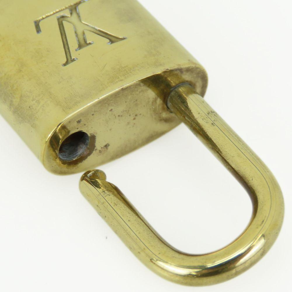 Used LOUIS VUITTON Cadena Key set No.311 metal gold padlock