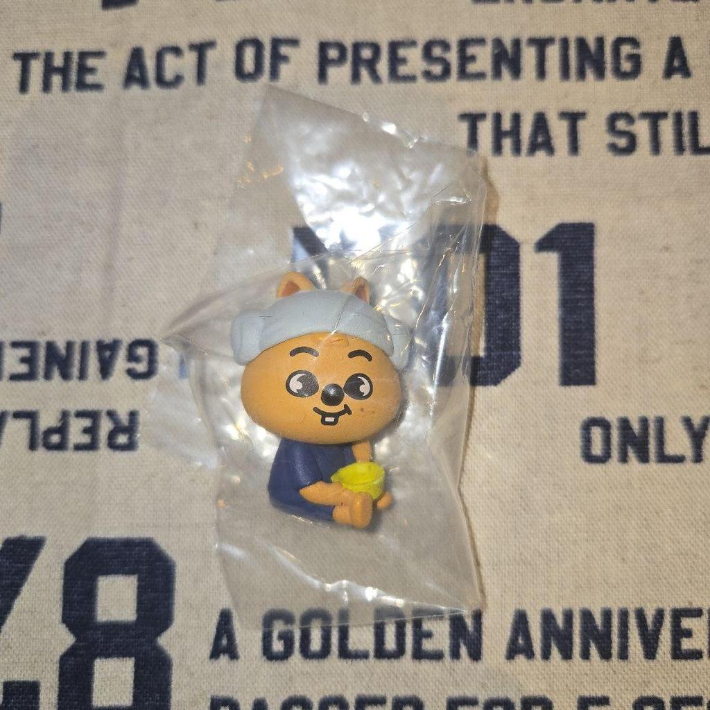 [USED] Price Reduced SKZOO Sauna Figure 3RACHA