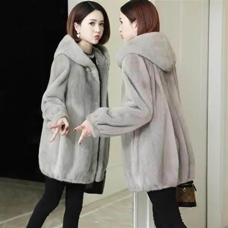 Novos modelos de moda inverno de imitação de casaco de pele de vison solto casaco de pele de vison feminino com capuz de comprimento médio espessamento