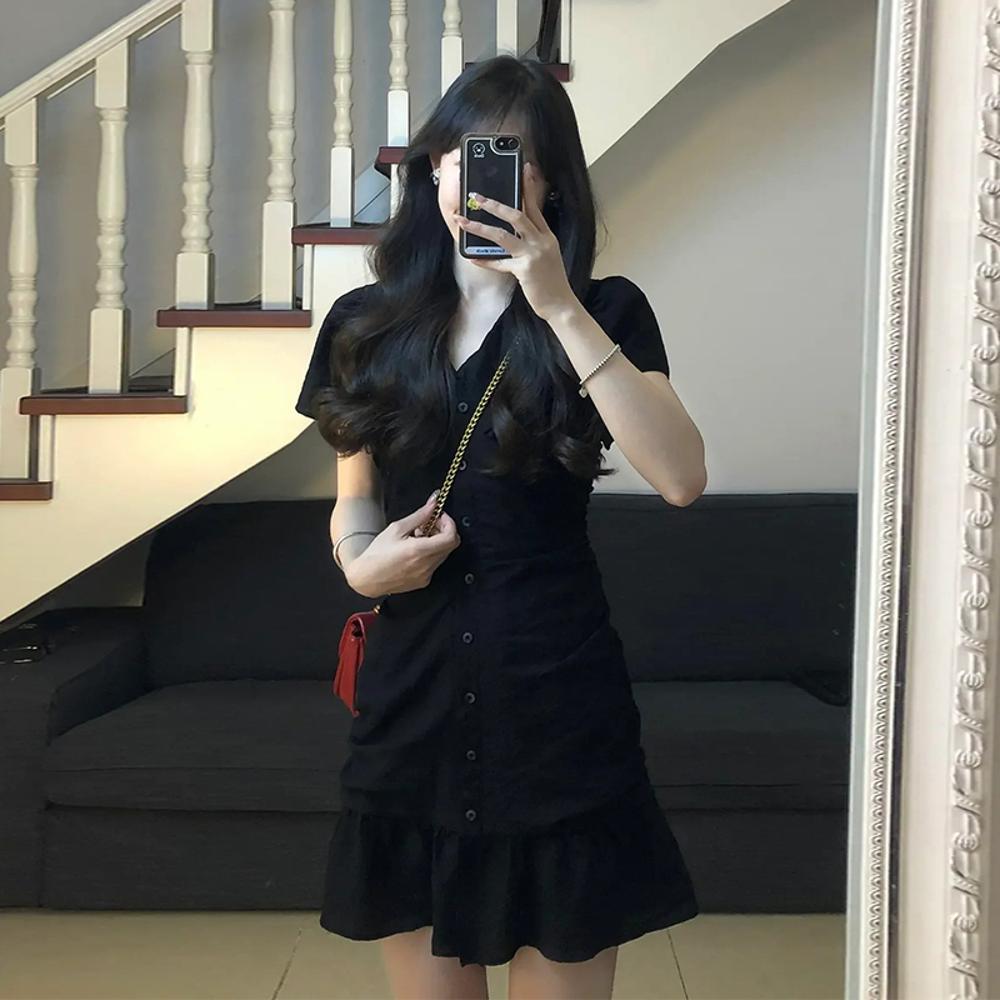 

Ретро мода горячая девушка плиссированный дизайн утягивающее талию маленькое черное винтажное летнее платье короткая юбка XL- (recommended 110-60kg)