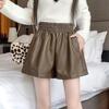 Damen Herbst 2026 Oberbekleidung High Waist A-Linie Schlankmachend Weiter Bein PU-Leder Shorts Kaffee Mini-Shorts Vielseitig Schlank Geschnitten Heße Shorts