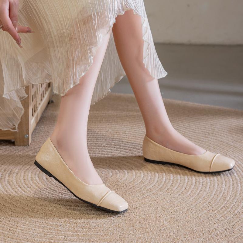 Women Loafer Casual Slip-on Spring Leather Mother Shoes 41 бежевый 1630₽