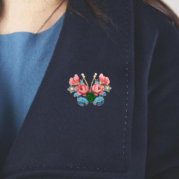 Elegant Floral Butterfly Brooch Alloy Accessory Unique Styles for Dresses Coats Portable and Stylish