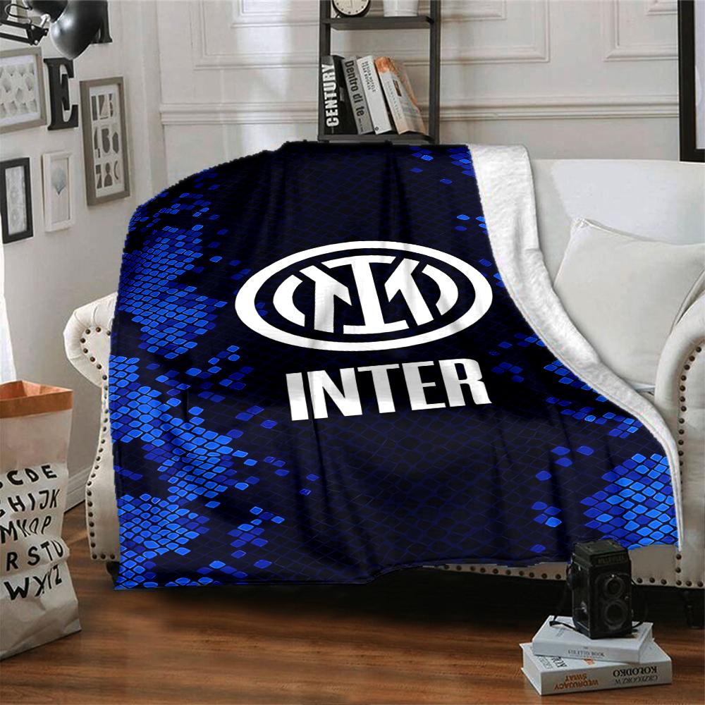 Inter Milan Emblem Blankets Flannel Printed Breathable Warm Throw Blanket for Home Office Bedspreads 0708a91