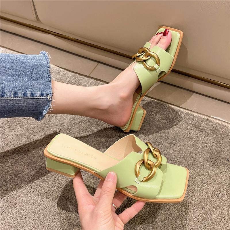 

Women Slippers 2024 Summer Fashion Leather Metal Decor Sandals Femme Fashion Outdoor Beach Slides Ladies Casual Shoes
