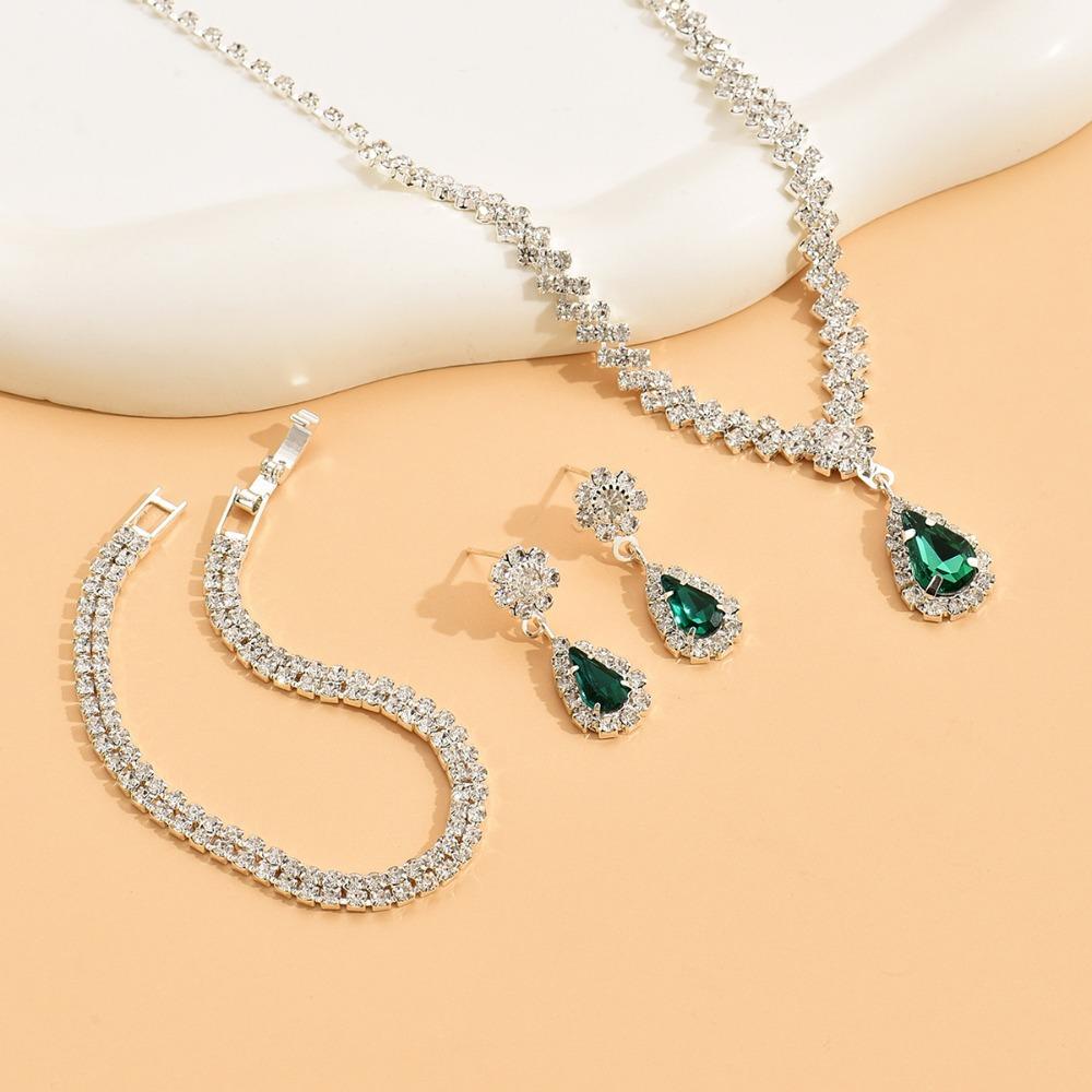 Metal Diamond Necklace Earrings Two-piece Wedding Jewelry Set Combination