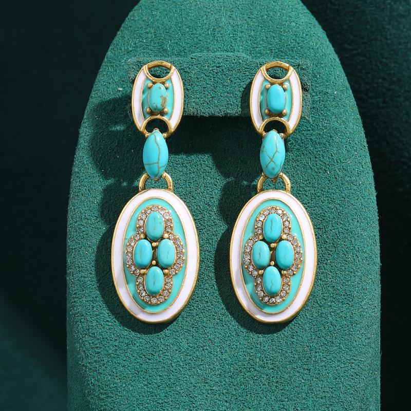 Yong Nuo Vintage Retro Jewelry: High-End, Colorfast Antique Earrings