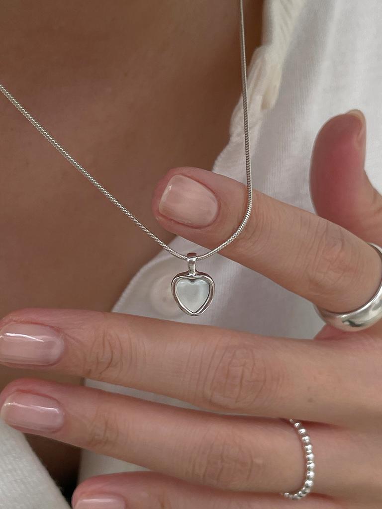 Melliv Silver Heart Mother-Of-Pearl Pendant Necklace_Mvn07
