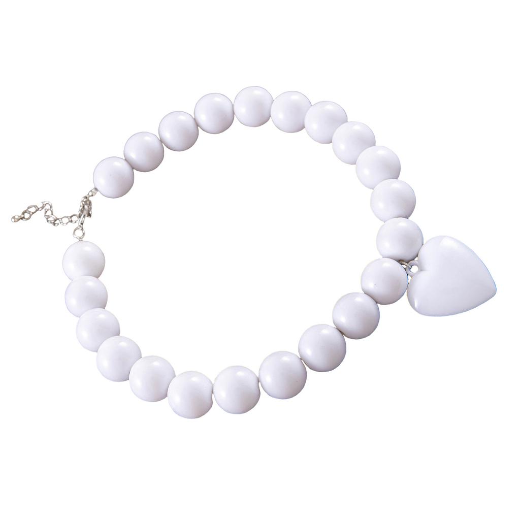 Elegancki naszyjnik z dużym sercem wysadzanym koralikami, symbolizujący wieczną miłość i wyrafinowanie, dla modnych młodych kobiet