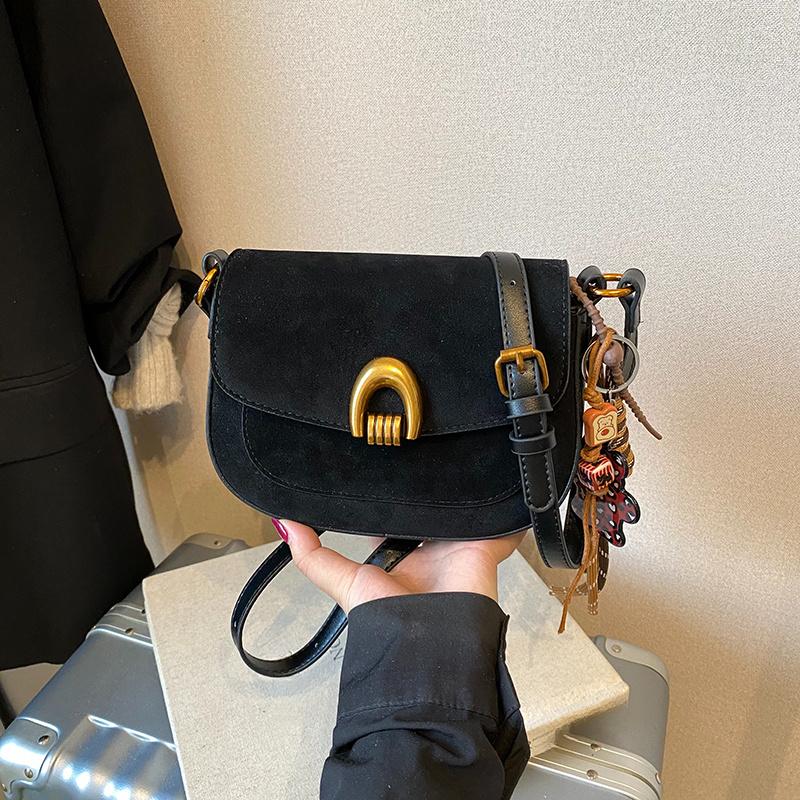 Retro Woman Small Leather Saddle Armpit Bags For Women Winter Shoulder Crossbody Bag Ladies Vintage  Handbags