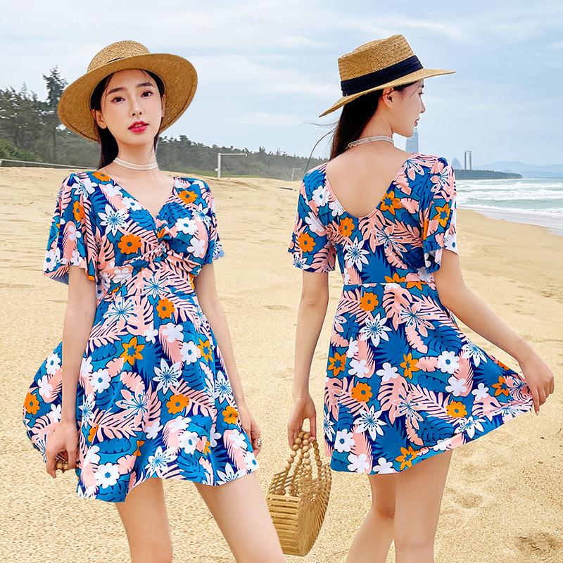 Plus Size Women's Tummy Control Slimming One-Piece Skirted Swimsuit - Conservative Fashion Print
