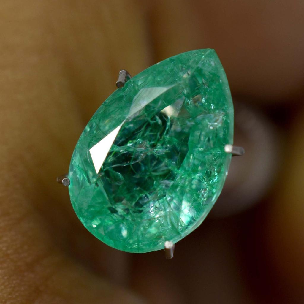 CERTIFIED Natural Most Expensive 5.00 Ct Loose Green Emerald Pear Cut Gemstone