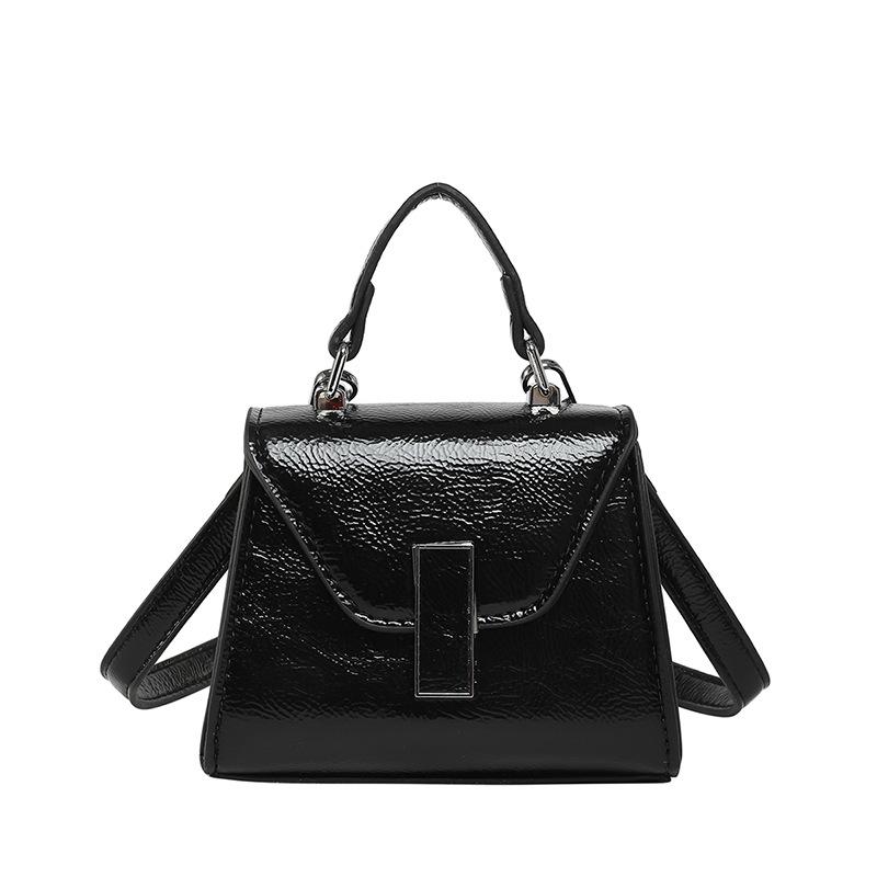 Trendy Portable Small Square Bag Women'S Simple Commuter Oblique Span Bag Solid Color Foreign Style Shoulder Bag