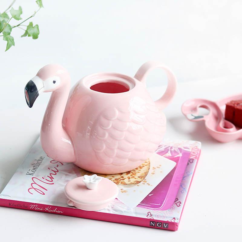 YMEEI Kreativní čajová souprava s čajníkem plameňáka Keramický čajník s uchem Roztomilý zvířecí hrnek Růžový porcelánový čajník Čajové nádobí Nástroje na pití