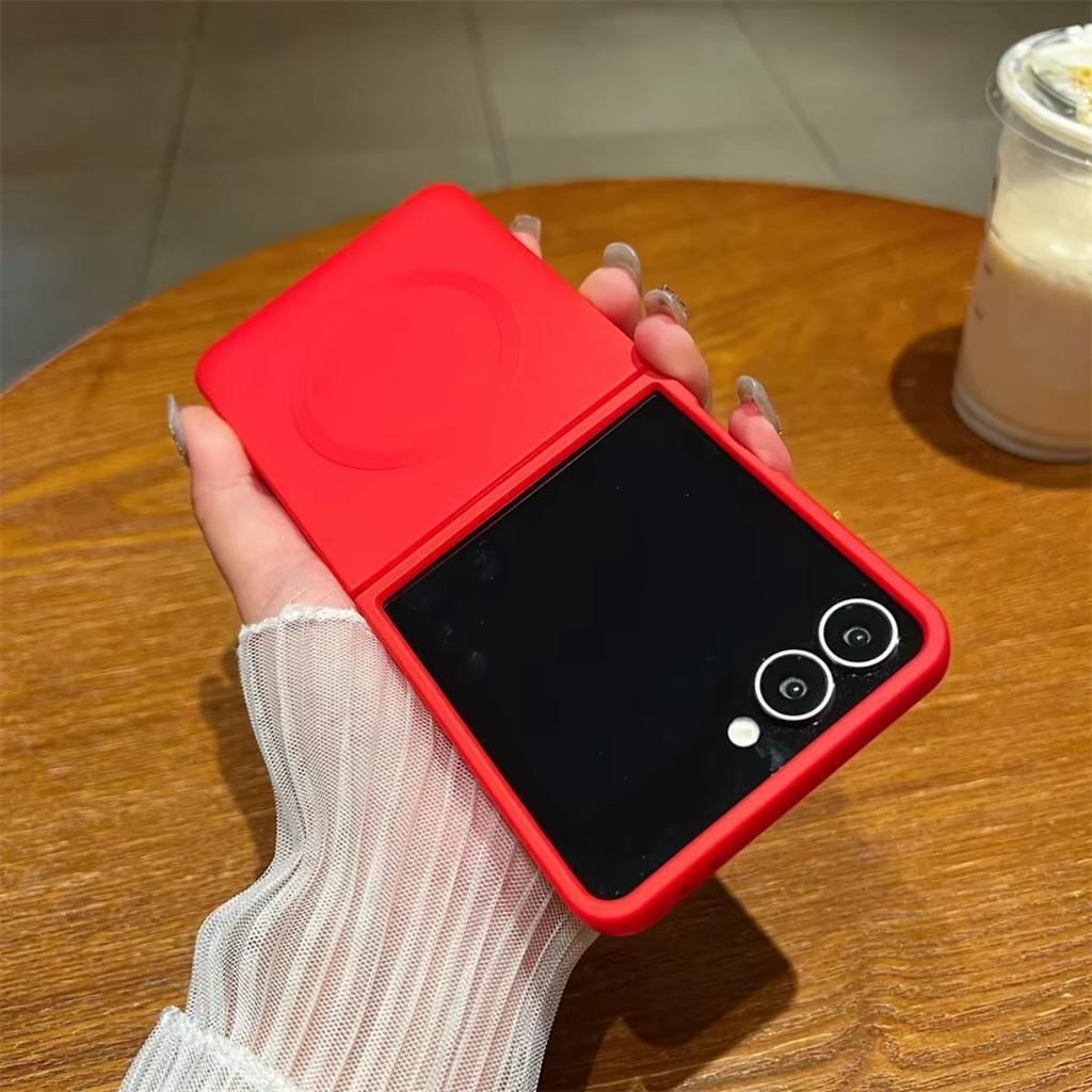 Magnetic Liquid Silicone Soft Phone Case For Samsung Galaxy Z Flip 7 FE 6 5 4 3 5G Wireless Charging Shockproof Protection Cover