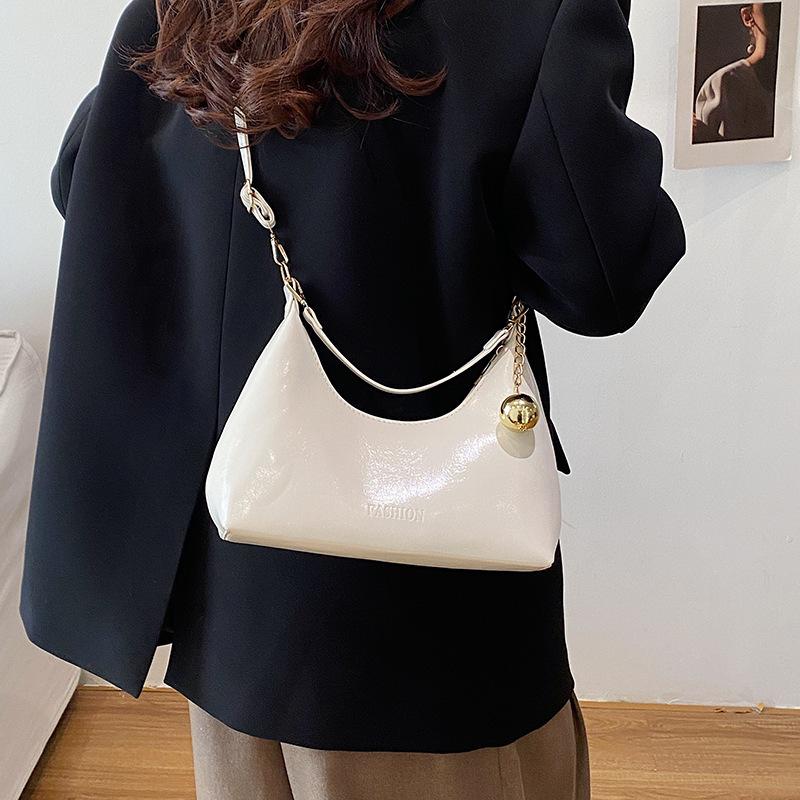 Fashionable Trendy Handbag for Women, Luxurious and Retro Style, Single Shoulder Crossbody Design, Dumpling-shaped Bag