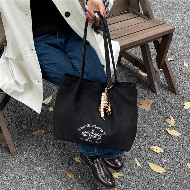 Wine heart puff bag new women's bag niche design high-end embroidery shoulder messenger bag solid color versatile