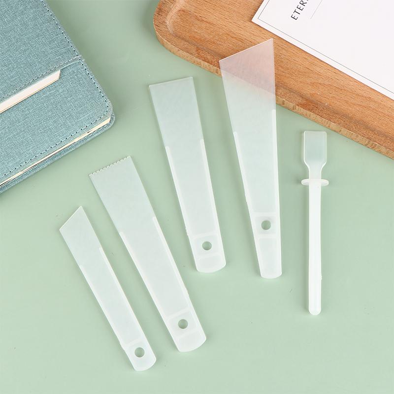 Hot Sale 5 PCS 15/30/40mm Leather Scraper Gumming Board DIY Handmade Leather Tools PP Practical Gluing Leather Accessories