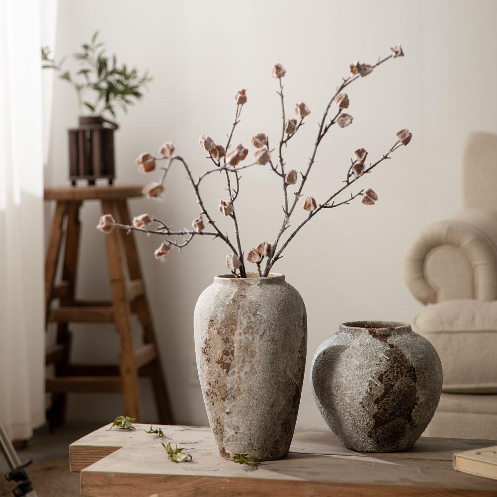Mottled Retro Chinese Wabi-Sabi Vase: Antique Ceramic Ornament for Bougainvillea Display