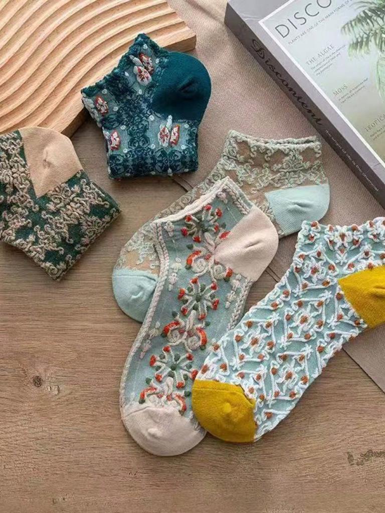 5 Pairs Women Vintage Cute Socks Set Female Lady Harajuku Kawaii Girl Floral Sport Short Socks Set for Women Harajuku Hosiery