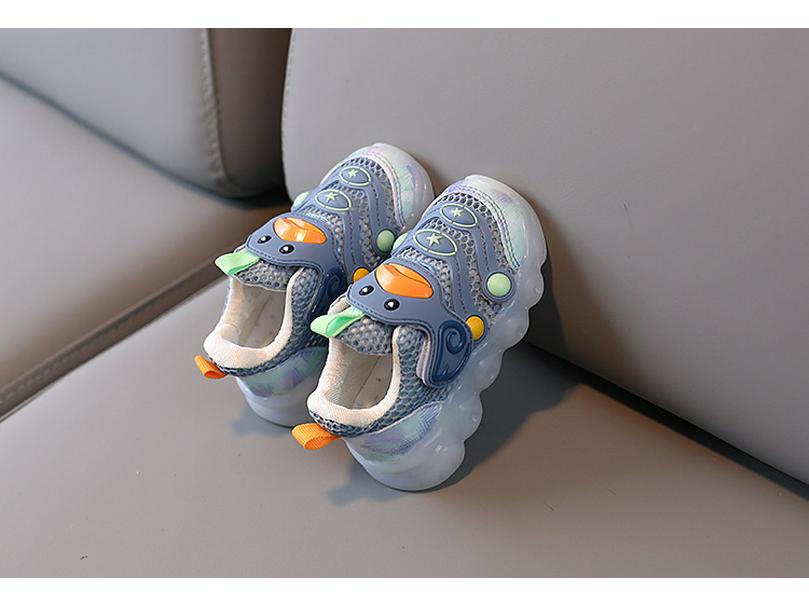 LED Flash Toddler Sneakers: Soft Sole, Non-Slip, Mesh, for 1-3 Year Olds