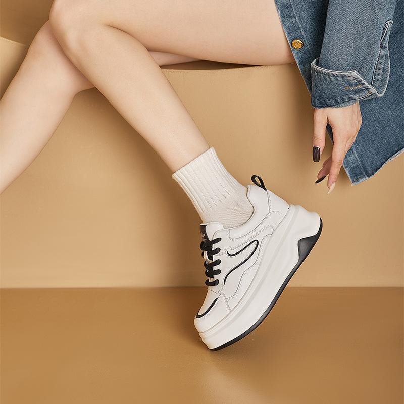 thick-soled leather little white shoes women's autumn new muffin shoes trendy sports and leisure lightweight board shoes women