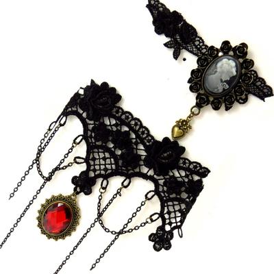 [K6576] - 2 Designer Chokers 'Courtisanes' Red Black (lace)