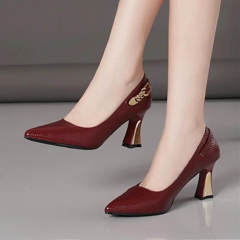 Women Luxury Black Patent Leather Soft Stiletto Heel Shoes for Office Female Fashion Comfortable Party Pumps Zapatos De Mujer