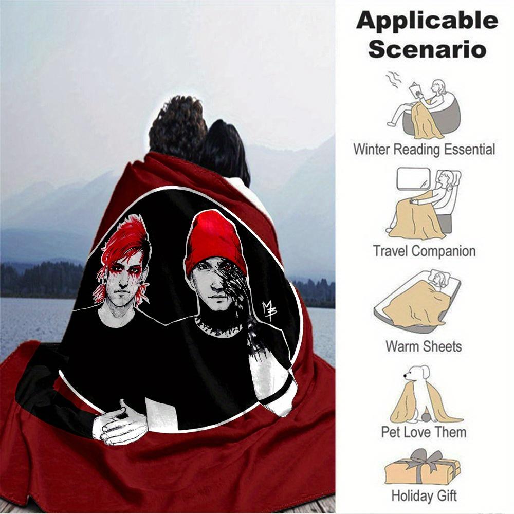 

1pc Twenty One Pilots Digital Printed Flannel Blanket, Super Soft Plush Fleece Bed Cover, Multipurpose Four Seasons Hypoallergenic Quilt for 150x180cm