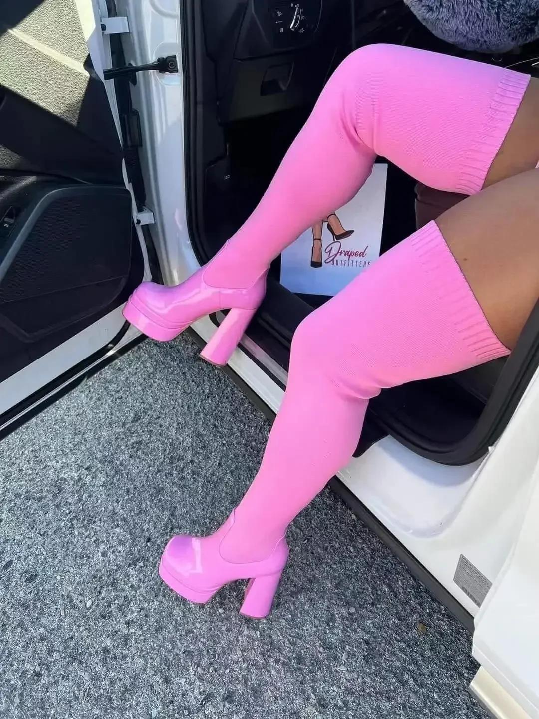 

2024 Осенние эластичные чулки выше колена Botas Женские туфли-лодочки на толстом каблуке большого размера Модные сапоги на платформе для женщин Высокие сапоги в готическом стиле 43 розовый