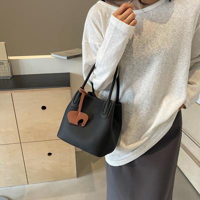 Einfache PU-Damen-Beuteltasche, kleine, solide Hasp-Tasche, Sinn für luxuriöse Umhängetaschen