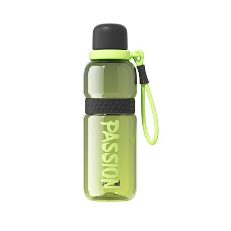 Plastic handle water bottle for bicycle riding, lightweight, heat-resistant and reusable, suitable for both outdoor and gym use