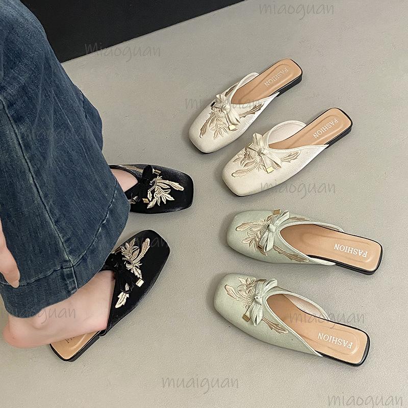 Fashion Chinese Style Embroidered Low Heel Mules Bow Square Toe Slip On Slides Women's Footwear Fashion Slippers Comfortable Shoes