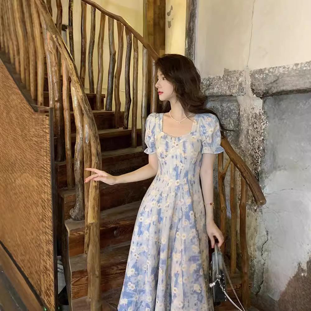 French square collar blue oil painting retro slim fit sweet floral dress women's summer waist thin Internet celebrity medium dress