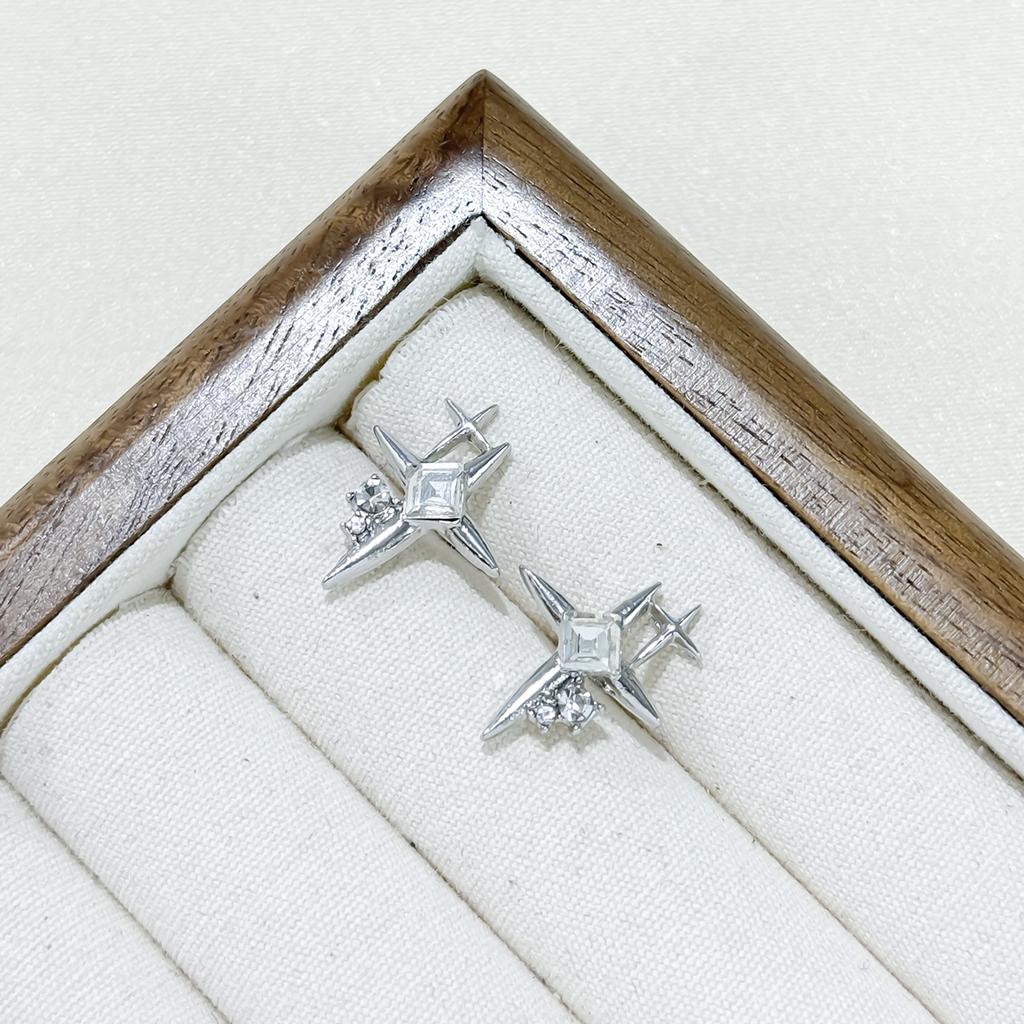 925 Tetragonal Star Stud Earrings For Women'S Personality Trendy Niche Design Advanced Temperament Cold Wind Earrings