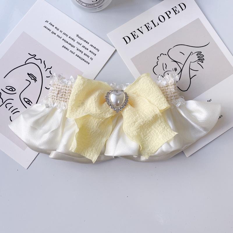 Cream Style Pet Collar Scarf Pearl Heart Bow Saliva Towel Bib For Cat Dog