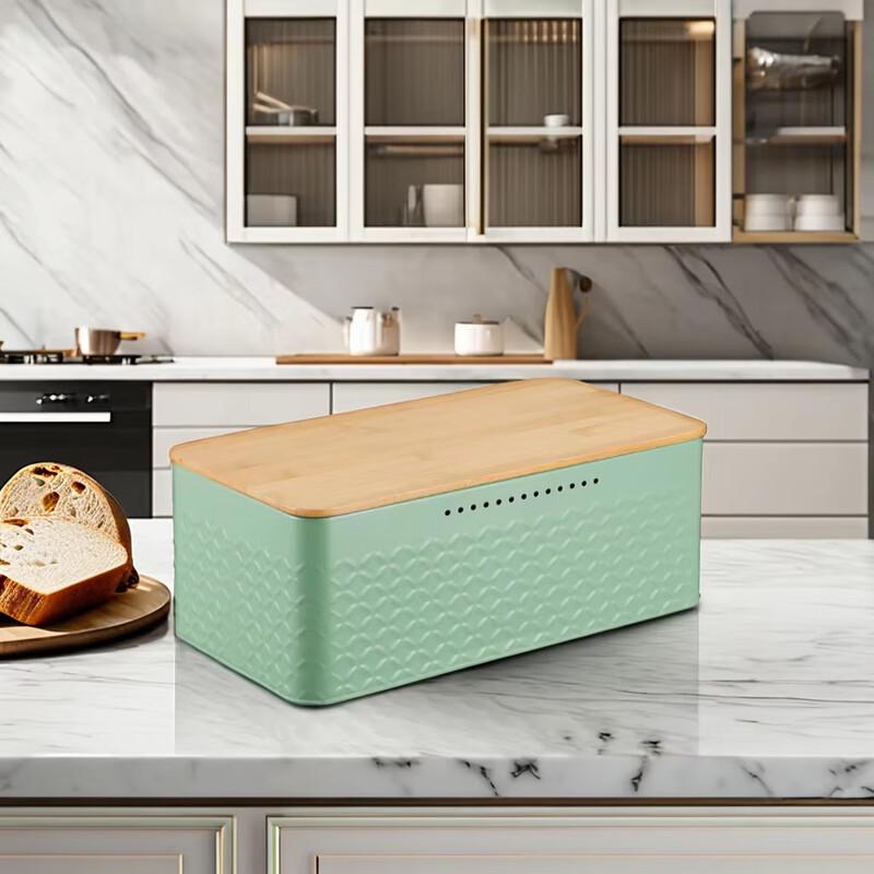 Квадратная металлическая хлебница