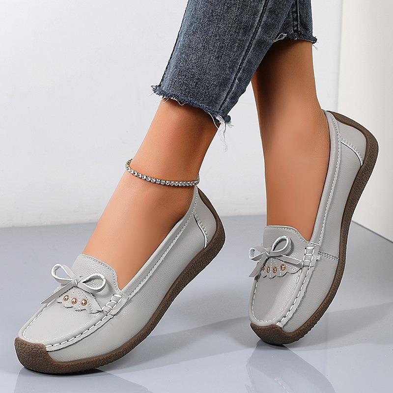 Casual Women's Flat Shoes with Soft Soles and Soft Tops, Large-sized Bean Shoes