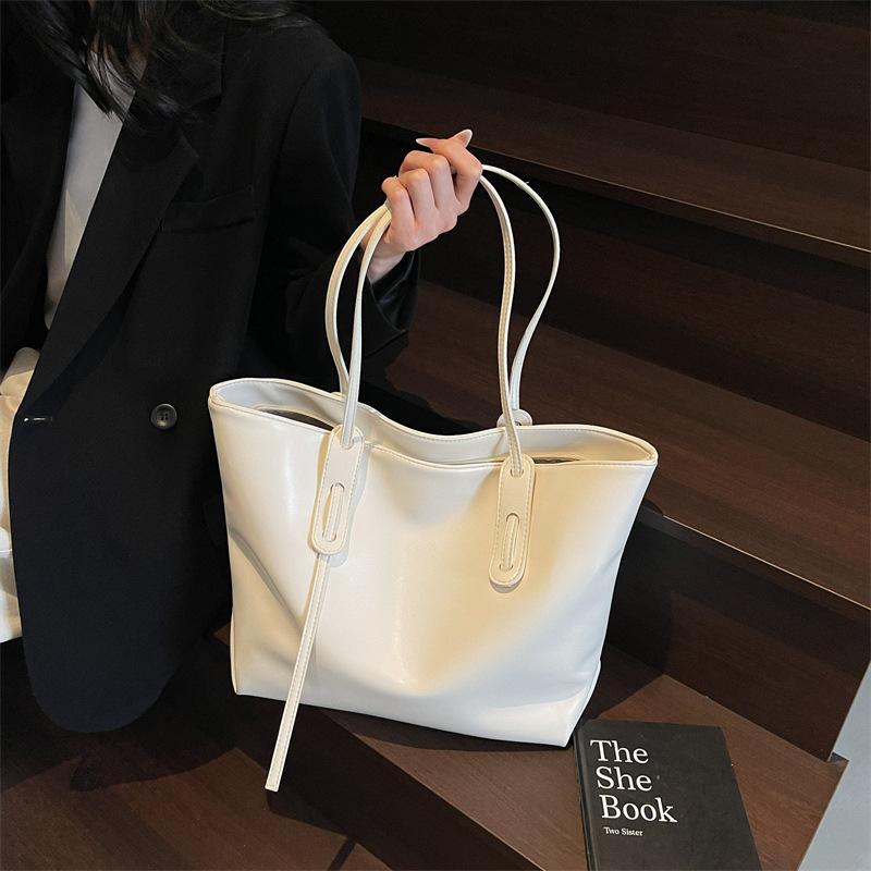 Large capacity bag women's tote bag 2025 new high-end soft leather shoulder large bag popular work commuter bag