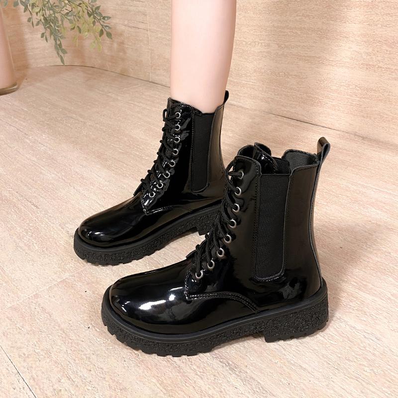 Women Autumn New Tooling Boots Lady Anti Slip Waterproof Lace Up Short Boots Students Casual Thick Heel Knight Boots