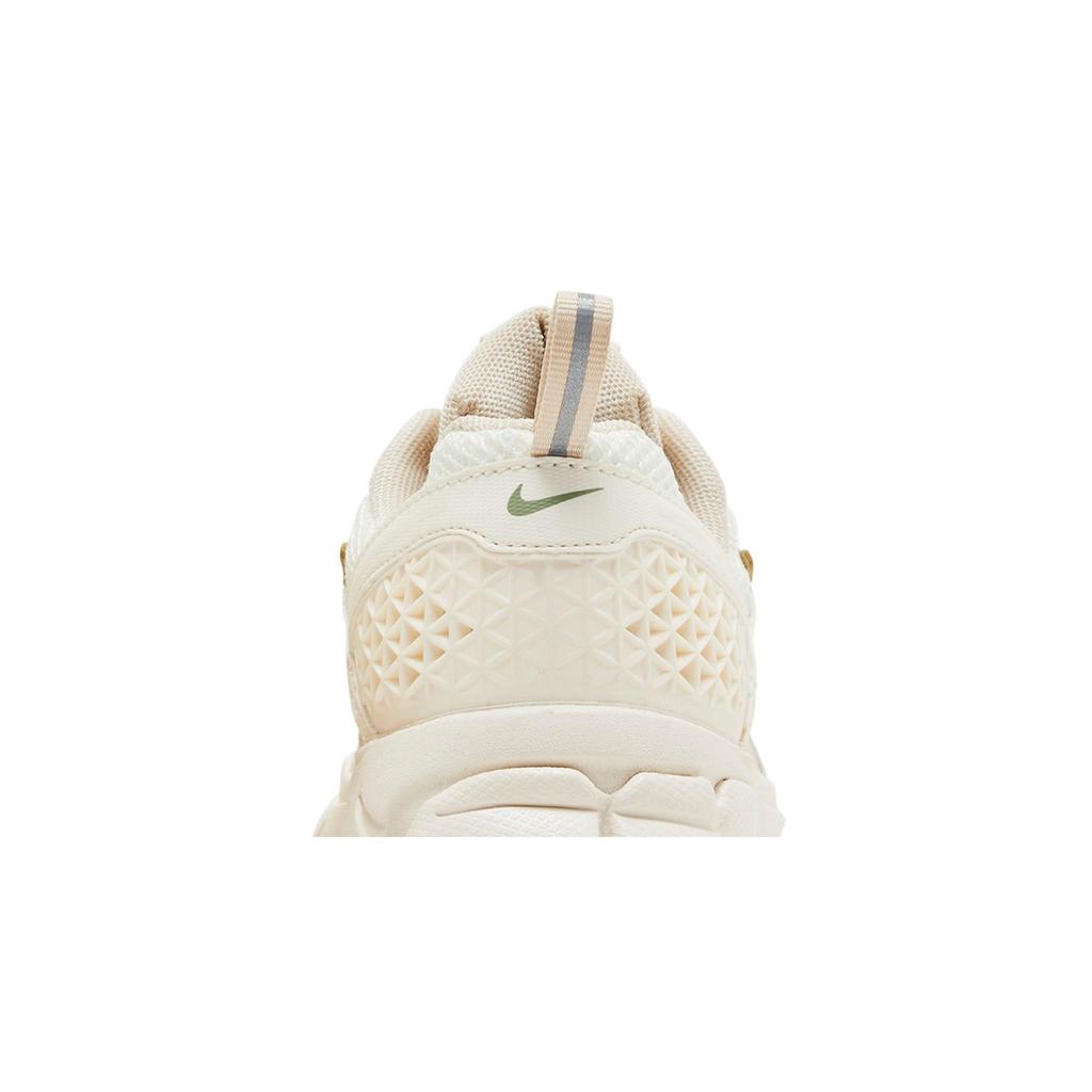 Nike Vomero 5 Grade School 'Pale Ivory' (Unisex) Pale Ivory / Pale Ivory / Sanddrift / Pale Ivory Kids' Running Shoes HF6998 101