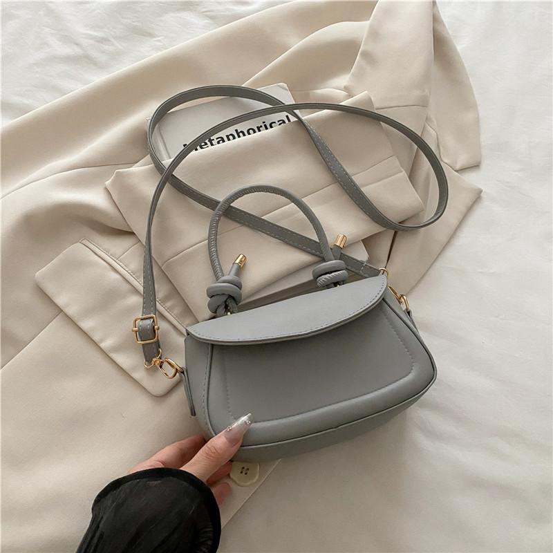 High-value solid-color handbag 2025 summer new niche design versatile ins high-end messenger bag square bag