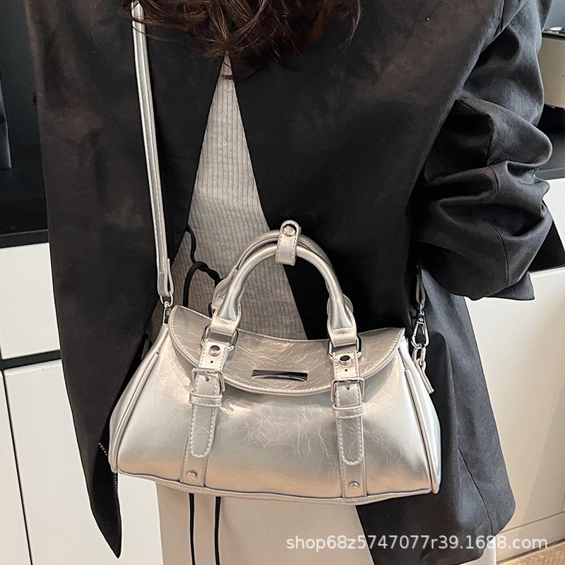 Simple Casual Portable Commuter Bag 2025 New Korean Fashion Shoulder Bag Niche Design Shoulder Crossbody Bag