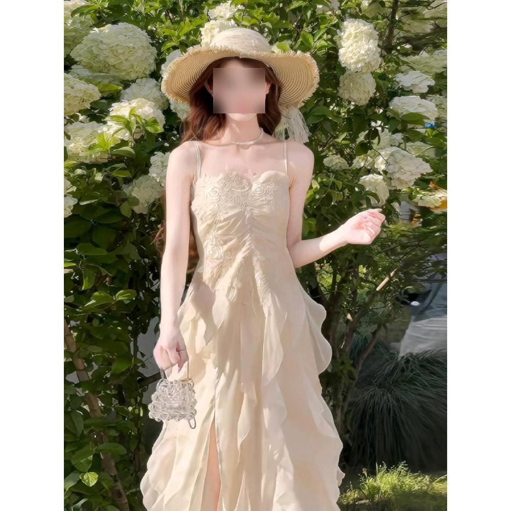 Französisches weißes Feen-Trägerkleid Damen Designgefühl Reisebekleidung Foto Urlaub Rock Geburtstagskleid