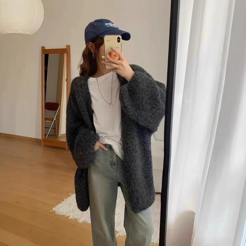 

Нежный ветер мягкий восковой вязаный кардиган топ женский осень и зима новый однотонный универсальный свободный ленивый свитер куртка one size fits all серый