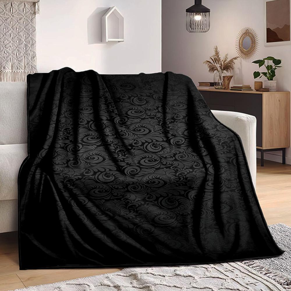 1Pc Dark Floral Blanket Soft And Comfortable Casual Warm Camping Travel Christmas Halloween Xmas Gift M928208