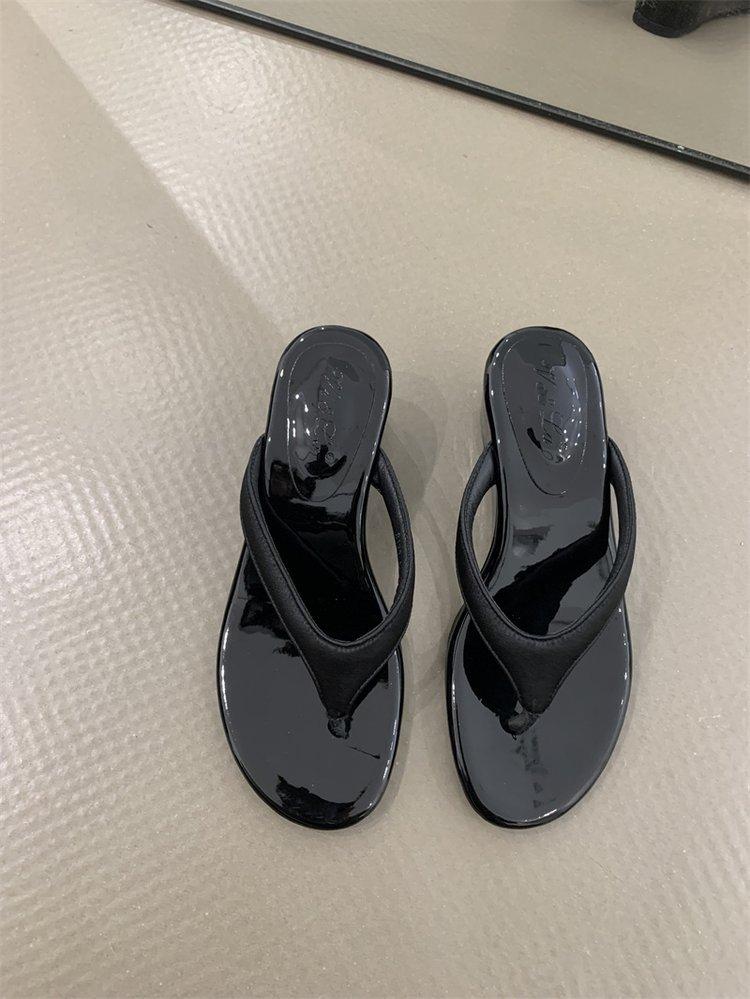 Temperament Slope Heel Pinch Foot Flip-flop Shoes Women's Shoes Wear 2025 Summer with Skirt Leopard Print Sandals High Heel Sandals